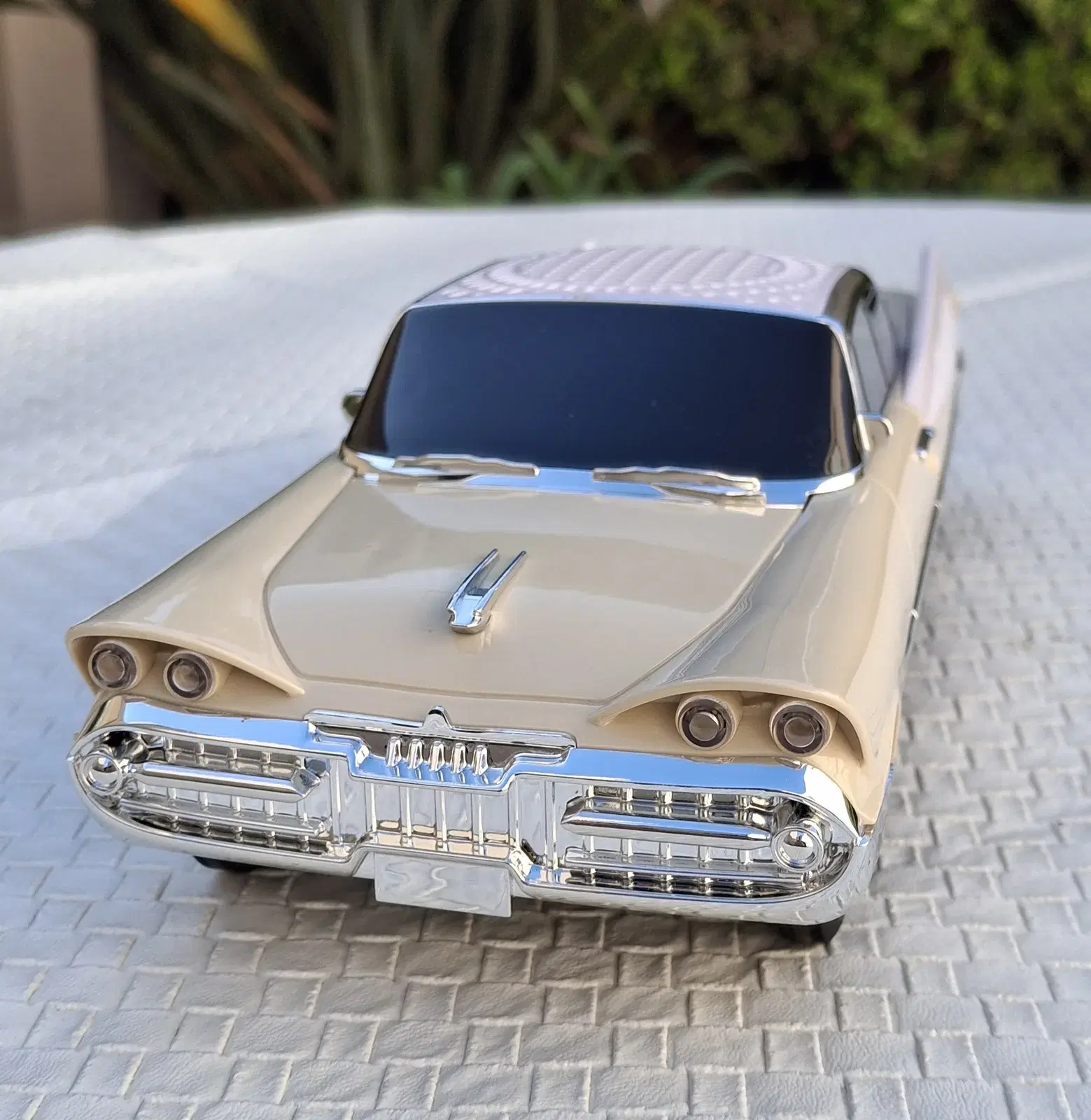 AUTO PARLANTE ViNtAgE  Plymouth Fury de 1958 Beige 4