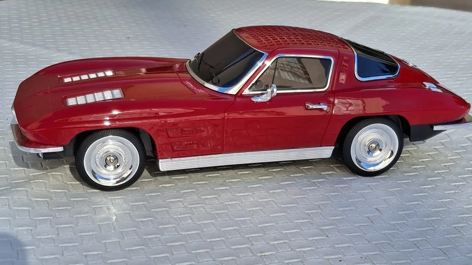 AUTO PARLANTE ViNtAgE Chevrolet Corvette Sting Ray Coupe (C2) Rojo 4