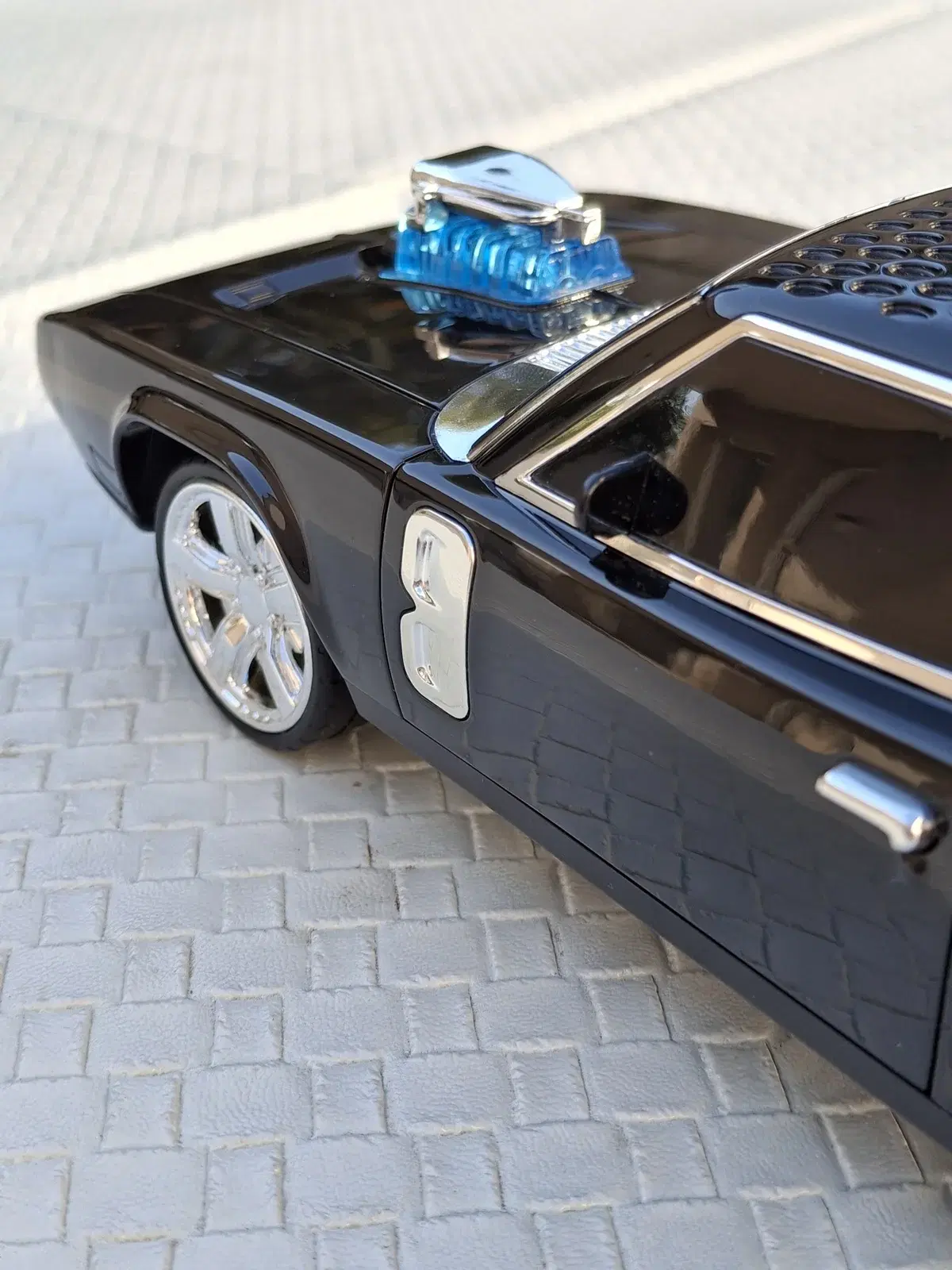 AUTO PARLANTE ViNtAgE Dodge Charger R/T Negro 4