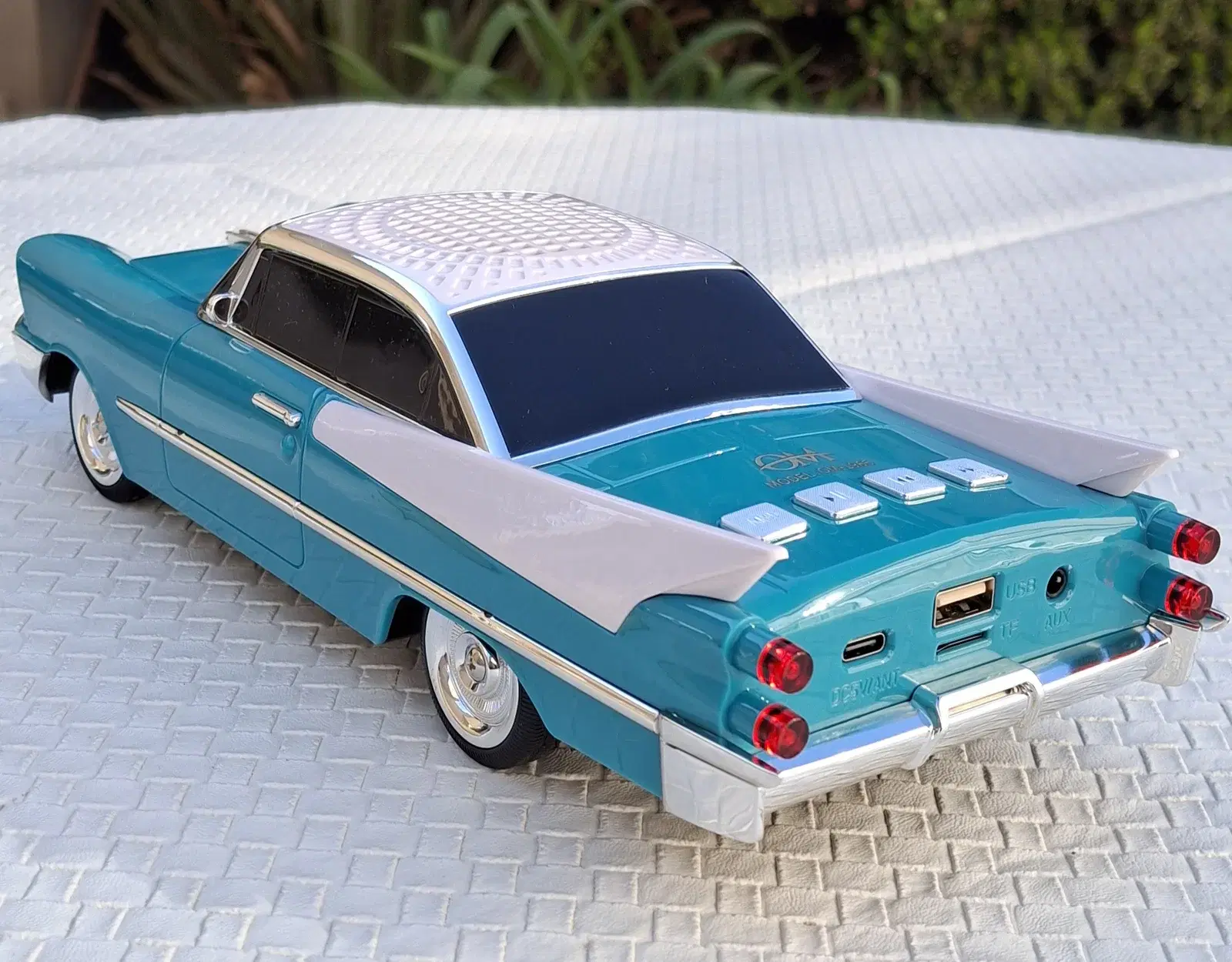 AUTO PARLANTE ViNtAgE  Plymouth Fury de 1958 Celeste 4