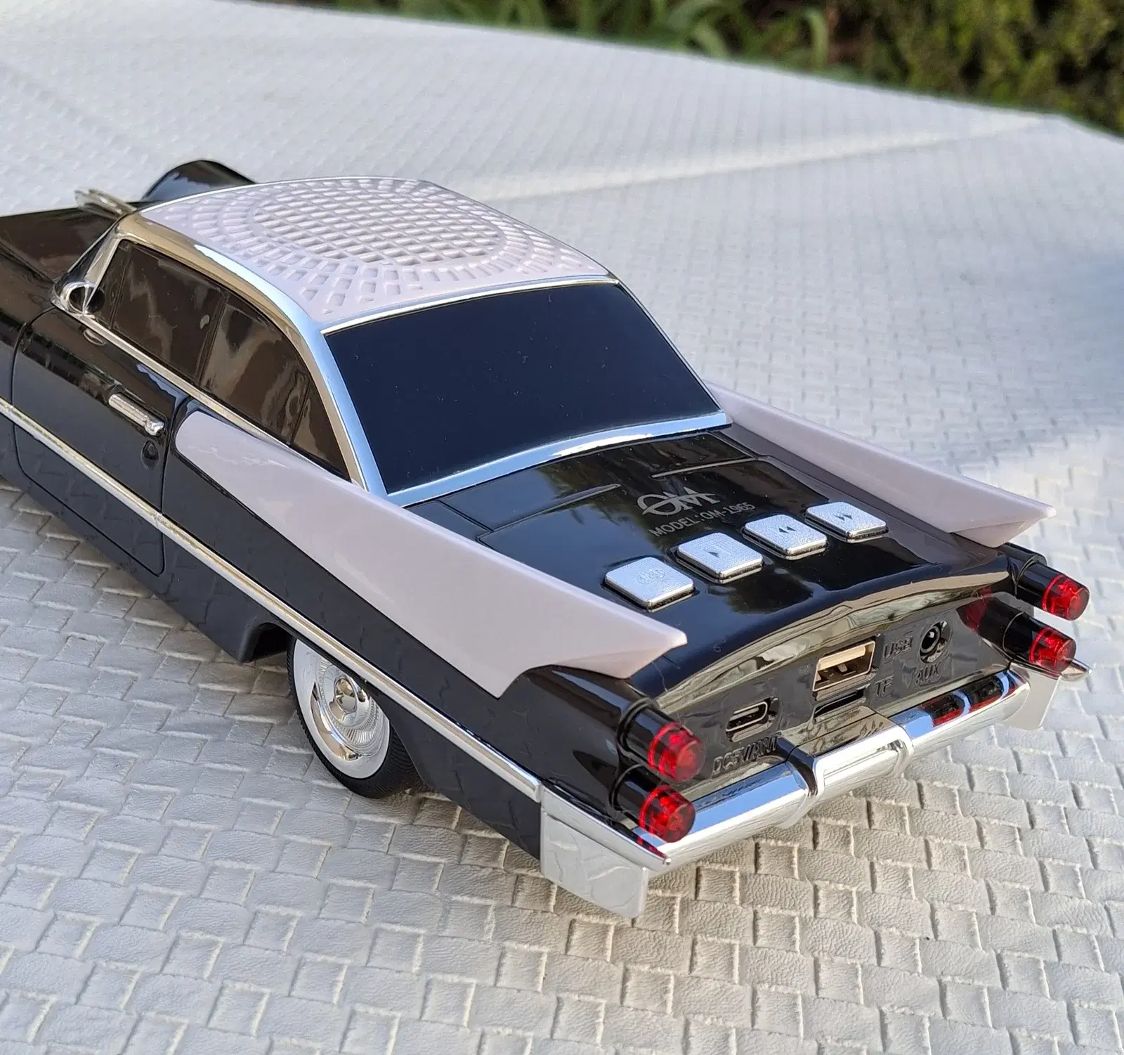 AUTO PARLANTE ViNtAgE  Plymouth Fury de 1958 Negro 4