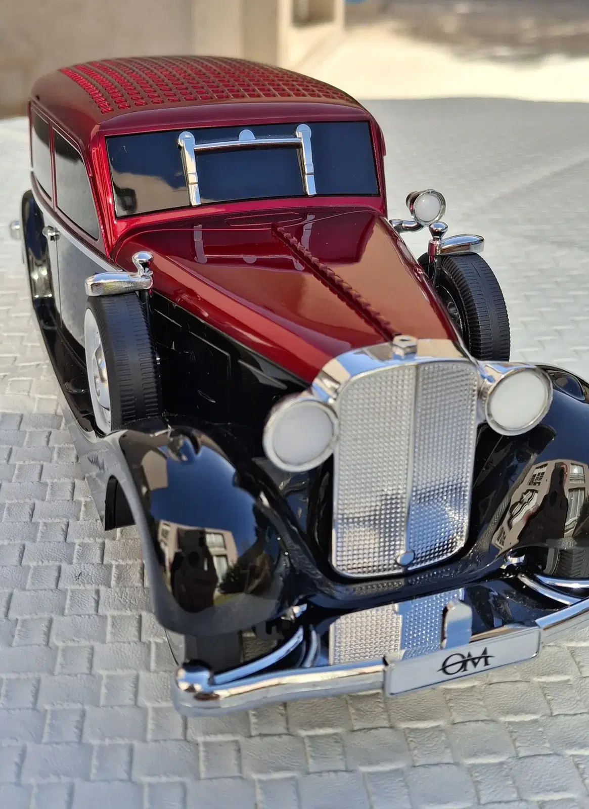 AUTO PARLANTE ViNtAgE Mercedes-Benz 500K / 540K Sedan / Cabriolet Negro c/ Rojo  5